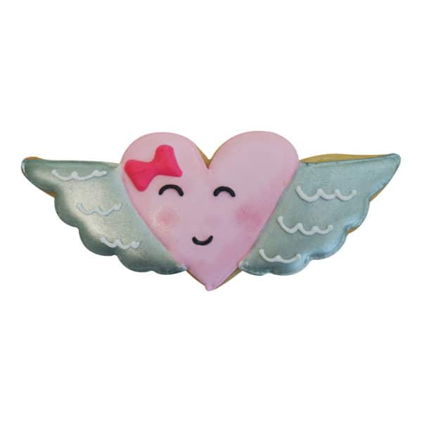 heart cookie with wings