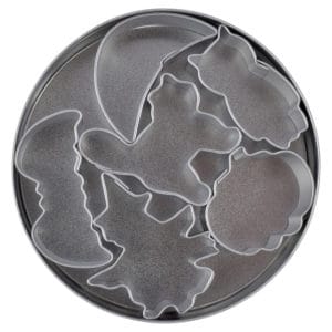 mini halloween cookie cutters (6 metal pieces)