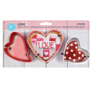 heart cookie cutter set with polyresin coatings